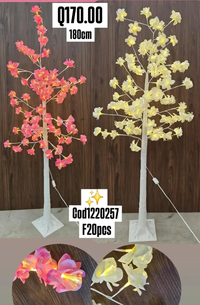 ARBOL CON LUCES 1.8M/1000001220257  