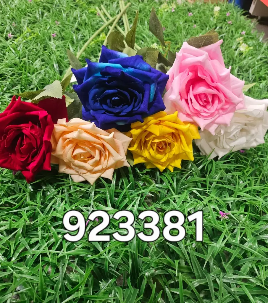 FLORES ARTIFICIALES 23381M/2022120923381  